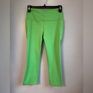 DSG Slime Green Women’s Run Capri Crop Leggings Sz L. NWT